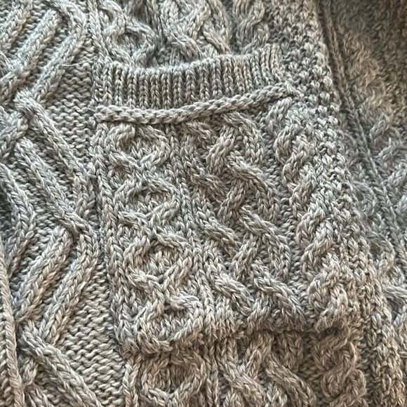 Aran Crafts | Merino Wool Long Boyfriend Button Front Cardigan in Soft Grey | M - Picture 5 of 5